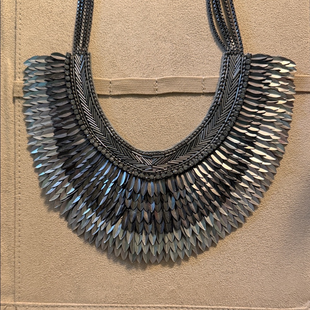 2011 Stella & Dot Silver/Pewter Pegasus Feather Collar Necklace, EUC